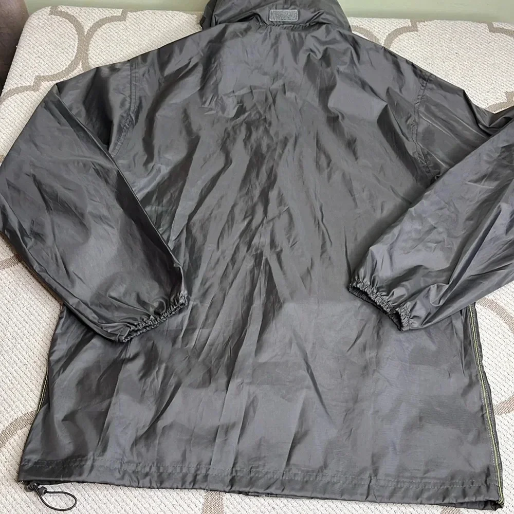 Quechua Raincut Phantom WINDPROOF AND WATER-REPELLENT HIKING Fullzip Jacket